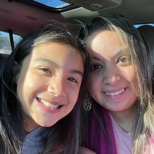 Meet your Posher, Leslie